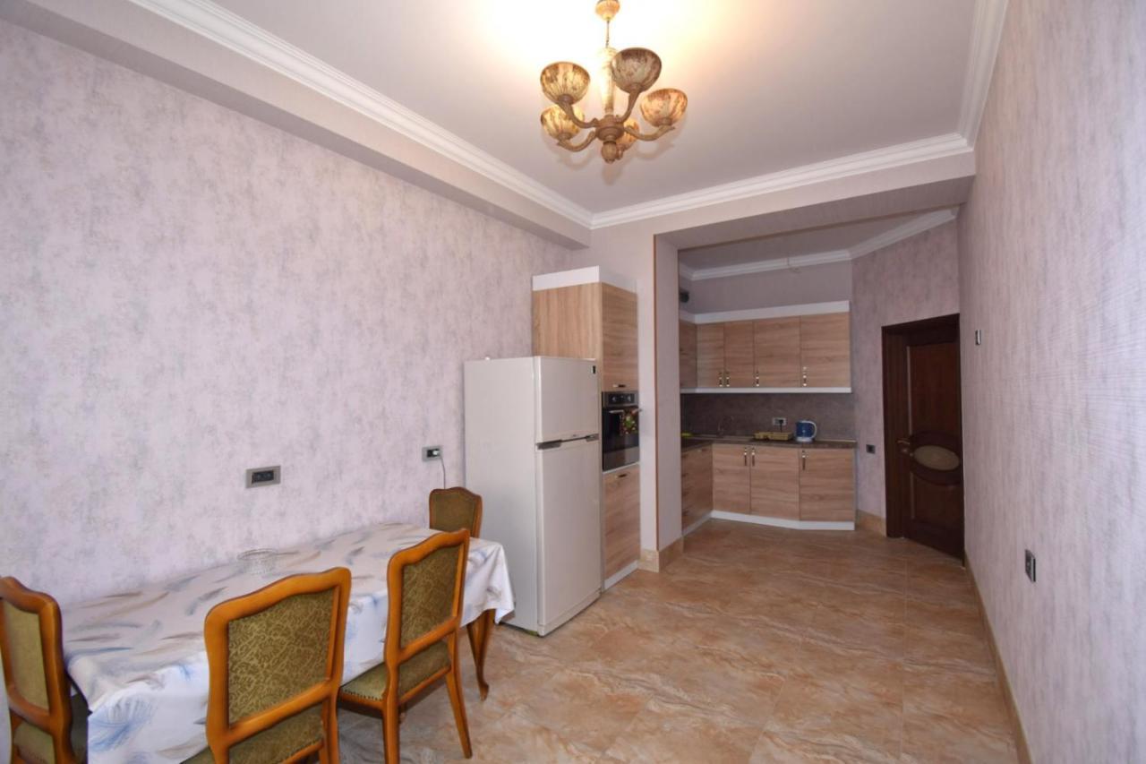 Rent Inn Yerevan On Buzand Street Esterno foto