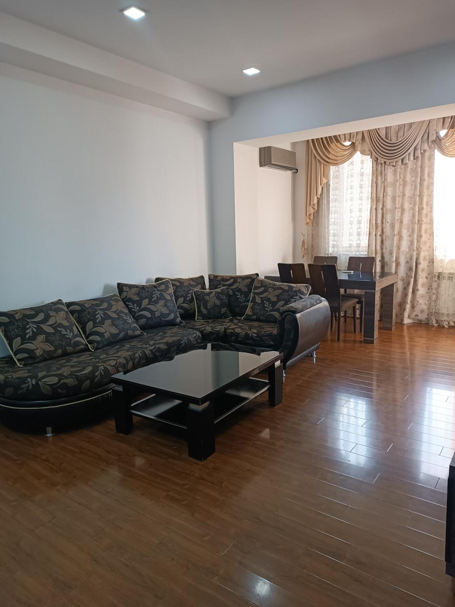 Rent Inn Yerevan On Buzand Street Esterno foto